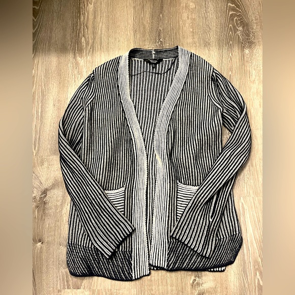 Simply Vera Vera Wang Sweaters - Women's Simply Vera Vera Wang Oversized Blue Cardigan Sweater-‎ XS- Pre-owned